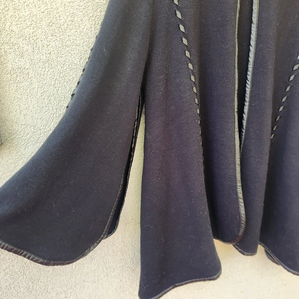 Patricia Nash Black Cape Elegant Outerwear - Picture 5 of 9
